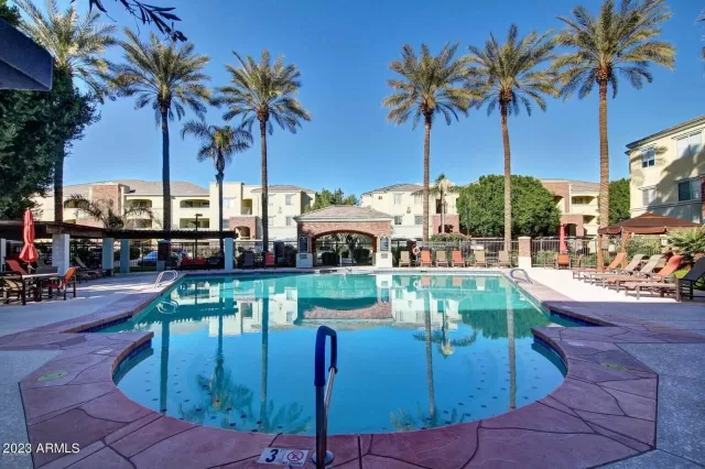 MLS: 6521595 Condo For Sale