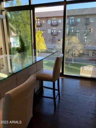 Photo #6: 6521604 Listing