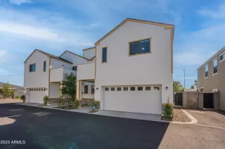 Photo #5: 6521757 Listing