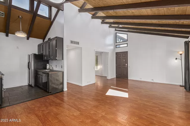 MLS: 6521830 Condo For Sale