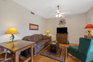 Photo #5: 6521917 Listing 