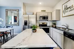 Photo #2: 6521930 Listing