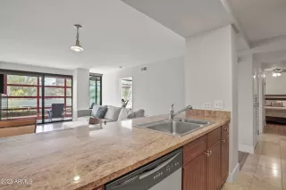 Photo #5: 6522009 Listing