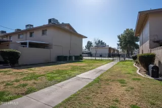 Photo #5: 6522140 Listing 