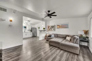 Photo #5: 6522213 Listing