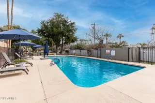 Photo #4: 6522339 Listing