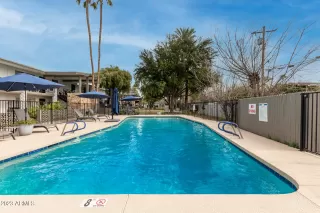 Photo #5: 6522339 Listing