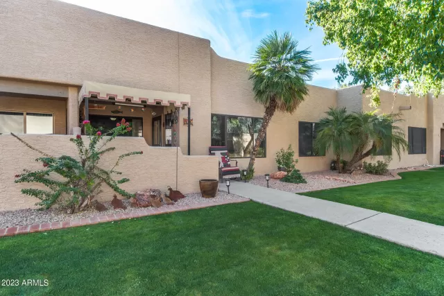 MLS: 6522443 Condo For Sale