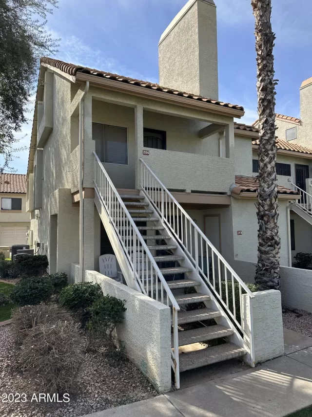 MLS: 6522579 Condo For Sale