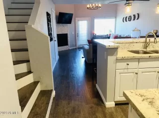 Photo #2: 6522579 Listing