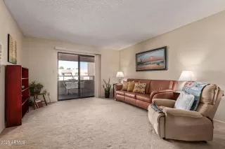 Photo #5: 6522591 Listing