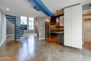 Photo #2: 6522819 Listing