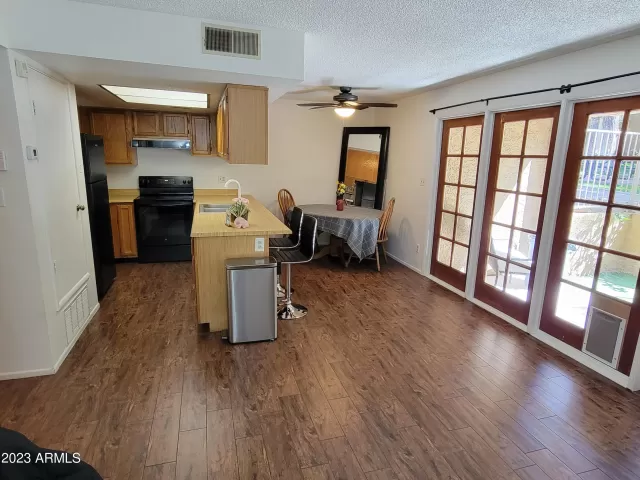 MLS: 6522946 Condo For Sale