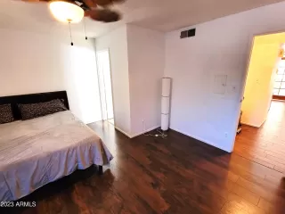 Photo #4: 6522946 Listing