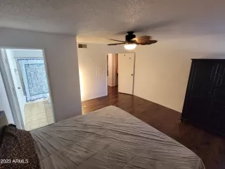 Photo #5: 6522946 Listing