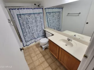 Photo #6: 6522946 Listing