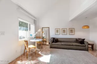 Photo #3: 6523168 Listing