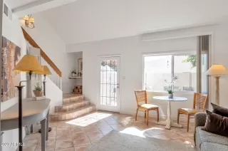 Photo #4: 6523168 Listing