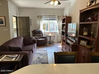 Photo #4: 6523233 Listing