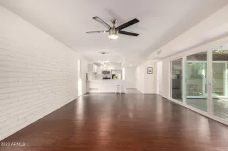 Photo #2: 6523235 Listing