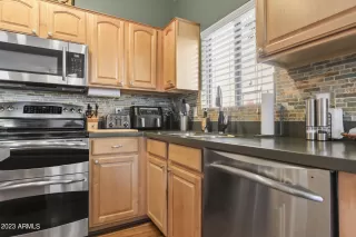 Photo #5: 6523439 Listing 