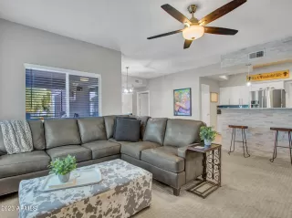 Photo #2: 6523820 Listing 