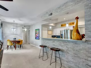 Photo #3: 6523820 Listing 