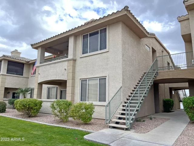 MLS: 6523839 Condo For Sale