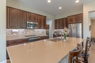 Photo #3: 6523881 Listing 