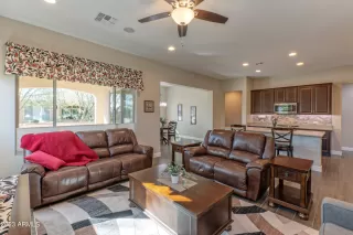 Photo #6: 6523881 Listing 