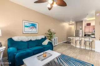 Photo #3: 6523972 Listing