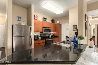 Photo #5: 6523972 Listing