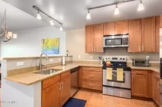 Photo #5: 6524032 Listing