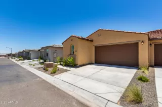 Photo #4: 6524123 Listing