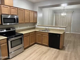 Photo #6: 6524391 Listing 