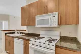 Photo #3: 6524407 Listing