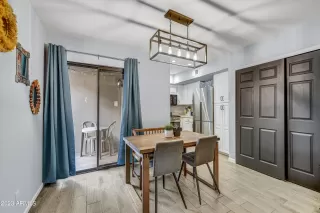 Photo #5: 6524431 Listing