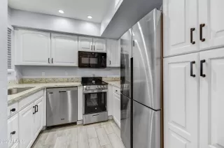 Photo #6: 6524431 Listing