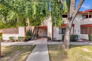 Photo #2: 6524443 Listing