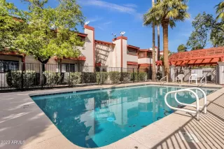 Photo #4: 6524443 Listing