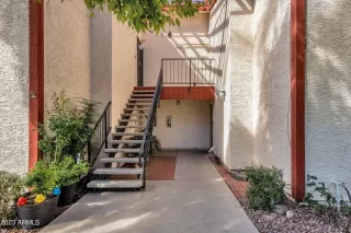 Photo #5: 6524443 Listing