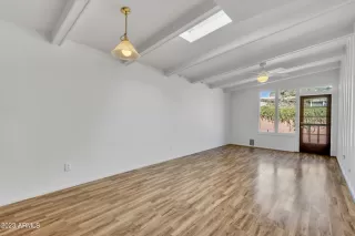 Photo #2: 6524506 Listing 