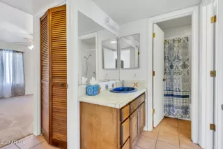 Photo #5: 6524506 Listing 