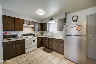 Photo #2: 6524580 Listing