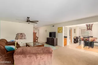 Photo #6: 6524618 Listing