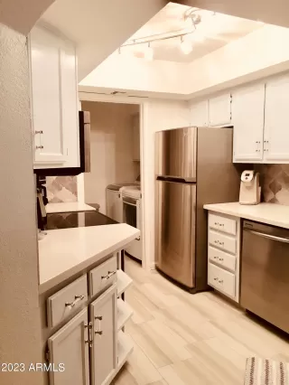 Photo #3: 6524626 Listing