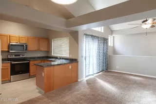 Photo #2: 6524841 Listing