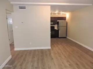 Photo #5: 6524891 Listing