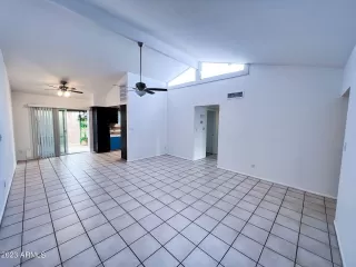 Photo #6: 6525083 Listing