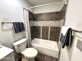 Photo #3: 6525277 Listing